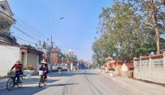 Hậu Lộc: Thiết thực phong trào hiến đất làm đường giao thông nông thôn