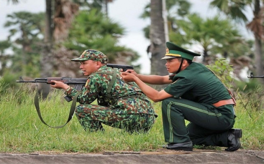 Triển khai thi hành Luật Quản lý, sử dụng vũ khí, vật liệu nổ và công cụ hỗ trợ