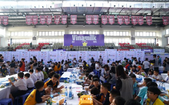 Loạt thử thách thú vị Vinamilk dành cho các tuyển thủ robot nhí về chủ đề bảo vệ môi trường