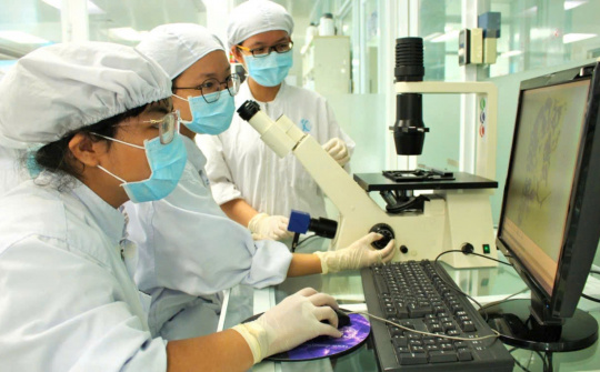 Để phát triển đội ngũ trí thức khoa học – công nghệ đáp ứng yêu cầu mới hiện nay