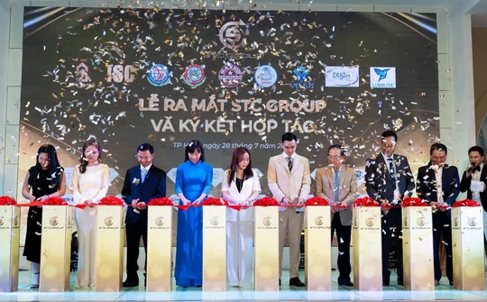 Lễ ra mắt STC Group