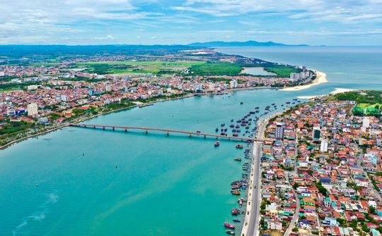Quảng Bình ưu tiên thực hiện các dự án kết cấu hạ tầng tạo sức lan tỏa lớn