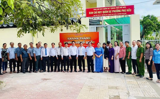 Tuyến đường cờ Tổ quốc: Nơi thể hiện lòng yêu nước của người dân phường Phú Hữu
