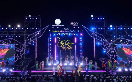 Đảo Hòn Tre bùng nổ “đại tiệc” lễ hội Vịnh ánh sáng quốc tế Nha Trang 2024