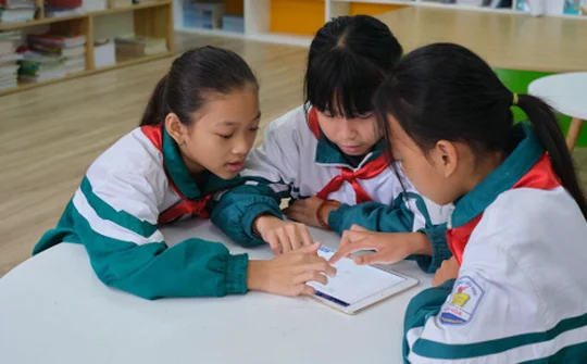 Những học sinh “trường làng” tại Tuyên Quang vượt qua khó khăn để thắp sáng ước mơ