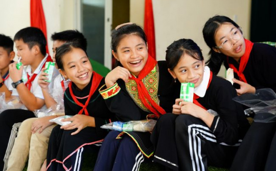Vinamilk tổ chức nhiều hoạt động trung thu cho trẻ em