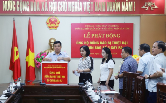Hà Tĩnh đồng lòng hướng về miền Bắc