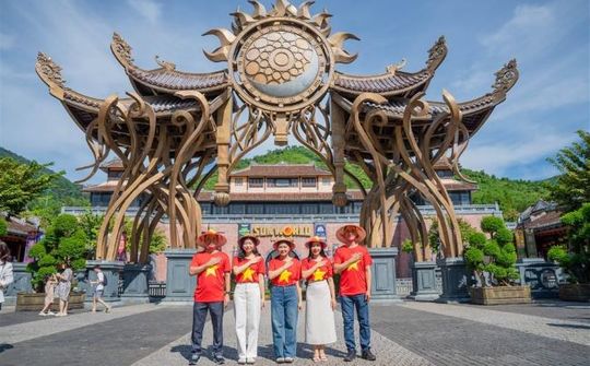 Đà Nẵng: Ba Na Hills sáng tạo nhiều món ăn mang hình cờ Tổ quốc dịp 2/9