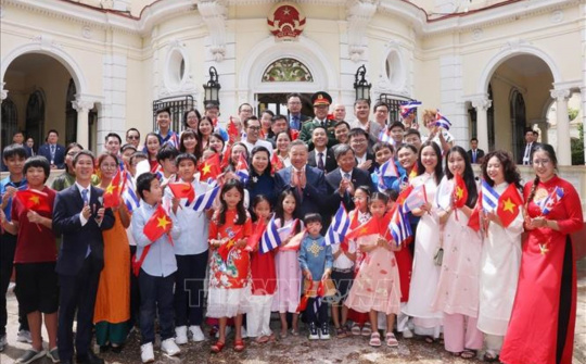 Tổng Bí thư, Chủ tịch nước Tô Lâm thăm Đại sứ quán và cộng đồng người Việt Nam tại Cuba