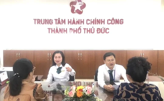 Một số giải pháp nâng cao văn hóa công vụ trong UBND phường ở TP Thủ Đức, TP Hồ Chí Minh hiện nay