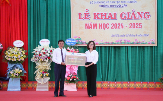 Công ty Núi Pháo hỗ trợ 140 triệu đồng dịp khai giảng năm học mới