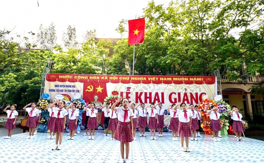 Các trường học ở Thanh Hóa hân hoan khai giảng năm học mới 2024 - 2025