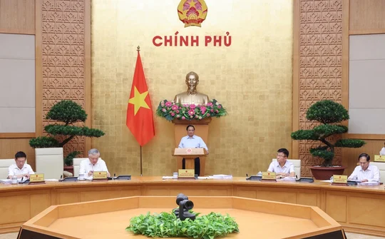 Phấn đấu đạt kết quả tháng 9 tốt hơn tháng 8, quý sau tốt hơn quý trước và năm sau tốt hơn năm trước