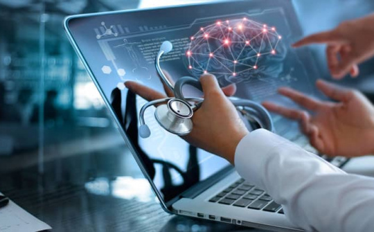 Chuyển đổi số trong y tế: Healthtech và dịch vụ chăm sóc sức khỏe