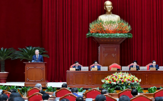 Thông cáo báo chí ngày làm việc thứ nhất Hội nghị Trung ương khoá XIII