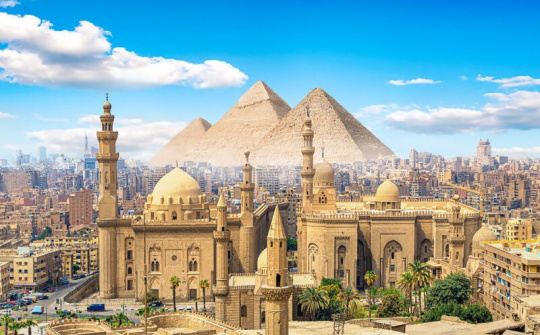 Tác giả Việt tham dự Hội chợ sách quốc tế Cairo, Ai Cập 2025