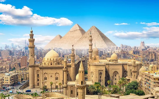 Tác giả Việt tham dự Hội chợ sách quốc tế Cairo, Ai Cập 2025