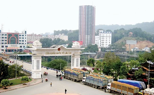 Thúc đẩy kinh tế cửa khẩu trở thành điểm đột phá về kinh tế của tỉnh Lào Cai