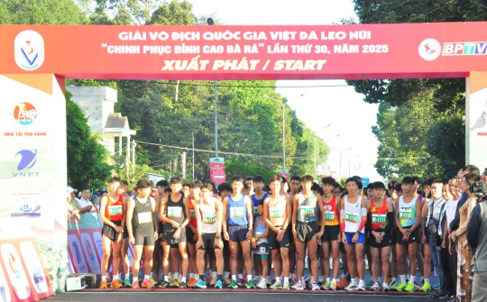 Hơn 1.700 VĐV tranh tài sôi nổi tại Giải Vô địch quốc gia Việt dã leo núi “Chinh phục đỉnh cao Bà Rá”