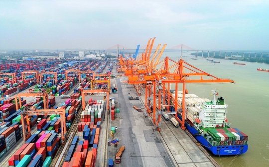 Vietnamese economy thrives on investment and consumption growth drivers