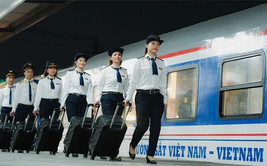 Nâng cao chất lượng nguồn nhân lực đường sắt Việt Nam