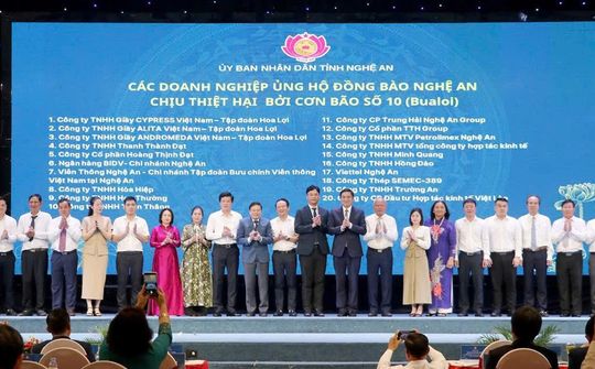 Doanh nghiệp, doanh nhân Nghệ An ủng hộ vùng lũ gần 6 tỷ đồng