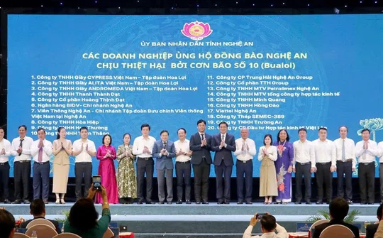Doanh nghiệp, doanh nhân Nghệ An ủng hộ vùng lũ gần 6 tỷ đồng