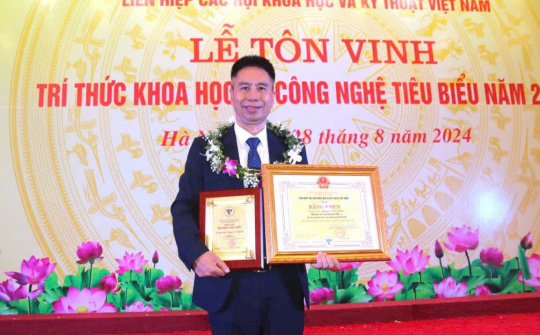 TTND.TS.BSCK2. Nguyễn Viết Giáp: Dấu ấn đậm sâu trong hành trình vì đôi mắt sáng