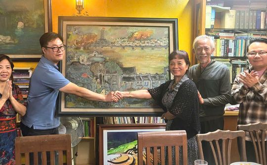 Bức tranh "Hà Nội  - Ngày đầu khởi chiến" của Bàng Sĩ Nguyên chu du tới Berlin