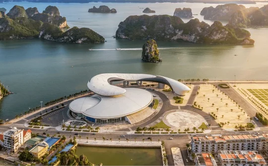 Quảng Ninh – Động lực phát triển công nghiệp và thương mại hiện đại vùng kinh tế Bắc Bộ