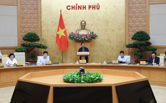 Đến cuối năm 2025 phải cơ bản giải quyết xong các vướng mắc trong vận hành chính quyền địa phương 2 cấp