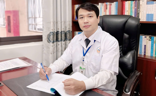 Tiến sĩ, Bác sĩ cao cấp Phùng Thanh Hải: Blouse trái tim hồng