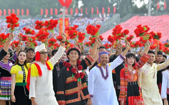 Phát huy sức mạnh đại đoàn kết toàn dân tộc để phát triển đất nước