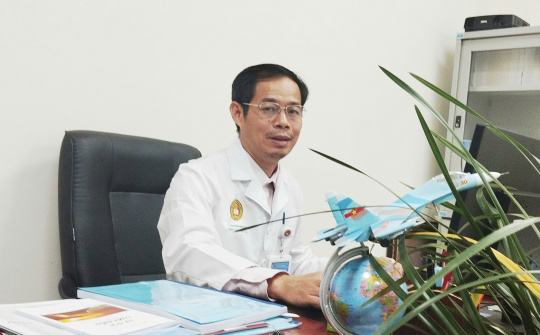 Đại tá, TS.BSCC. Nguyễn Văn Tuấn: Những vì sao sáng hai màu áo