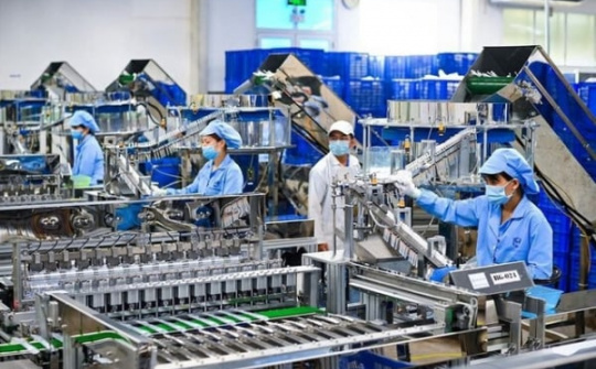 Tập trung ưu tiên giữ vững ổn định kinh tế vĩ mô, thúc đẩy xuất khẩu