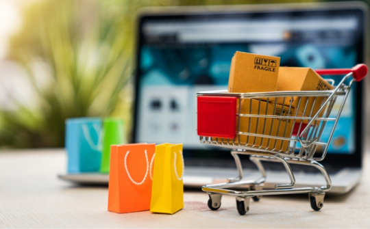 Chuyển đổi số chợ truyền thống: Từ quầy hàng đến gian hàng trực tuyến