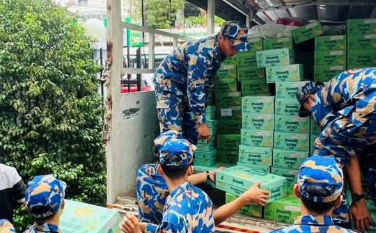 Vinamik hỗ trợ hàng trăm nghìn sản phẩm dinh dưỡng đến người dân vùng lũ miền Trung và Tây Nguyên