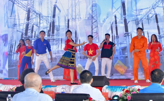 Khẩn trương phát động các đợt thi đua cao điểm, tăng tốc hoàn thành mục tiêu năm 2025