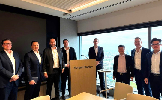 Doanh nhân Phạm Hồng Điệp kết nối với các định chế tài chính hàng đầu thế giới