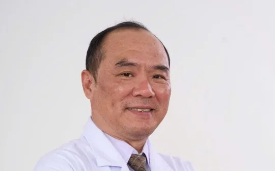 PGS.TS.BS. Nguyễn Thanh Nam: Hạnh phúc tỏa sáng cùng đôi mắt