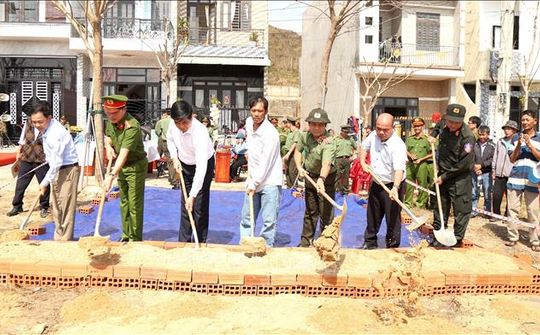 Huy động lực lượng sửa chữa, xây dựng lại nhà cho nhân dân vùng bão lũ trước ngày 31/01/2026