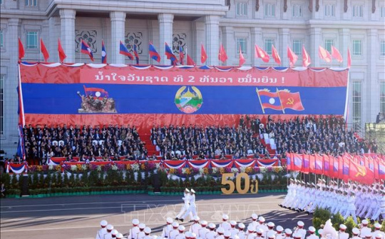 Cộng hòa Dân chủ Nhân dân Lào kỷ niệm trọng thể 50 năm Quốc khánh