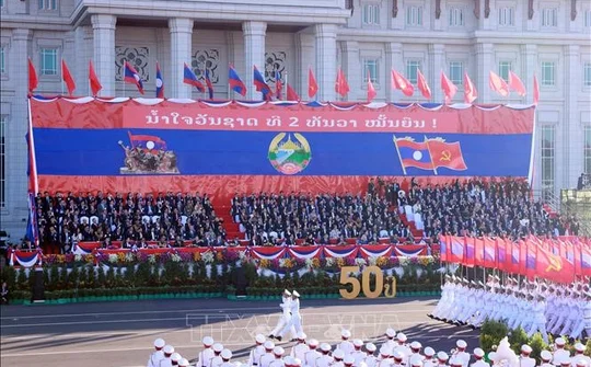 Cộng hòa Dân chủ Nhân dân Lào kỷ niệm trọng thể 50 năm Quốc khánh