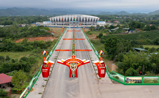 Giải bóng đá Tứ hùng 2025 mở rộng: Không gian quảng bá du lịch Thái Nguyên