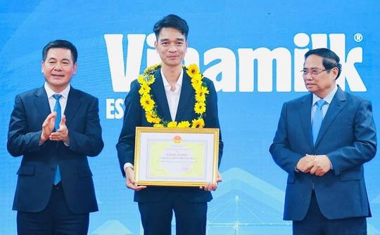 Bộ Công Thương trao bằng khen Doanh nghiệp xuất khẩu tiêu biểu cho Vinamilk