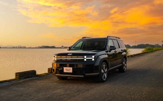 Hyundai Thành Công giới thiệu Santa Fe Hybrid đến thị trường Việt Nam