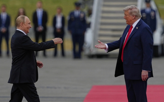 Thế giới 2025 qua ống kính