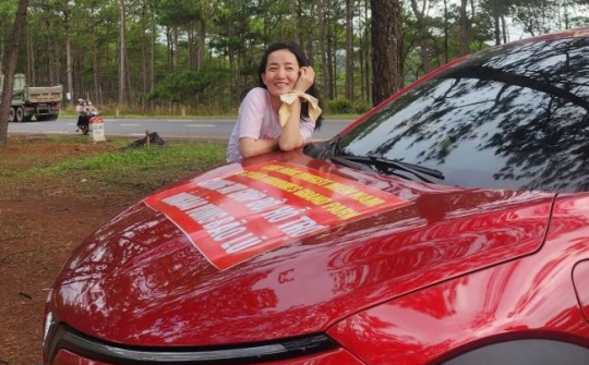 Nữ CEO lan tỏa việc thiện trong hành trình 15 giờ cùng VF 6