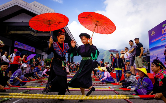 Phát triển văn hóa gắn với phát triển kinh tế và phát triển xã hội: Quá trình tất yếu, hướng đích của hệ mục tiêu “dân giàu, nước mạnh, dân chủ, công bằng, văn minh”