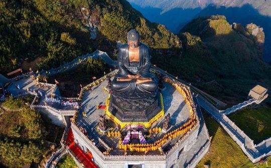 Sun World Fansipan Legend đón hàng nghìn lượt khách trong ngày khai mạc Hội Xuân Mở Cổng Trời